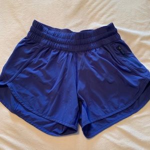 Lululemon Tracker V short